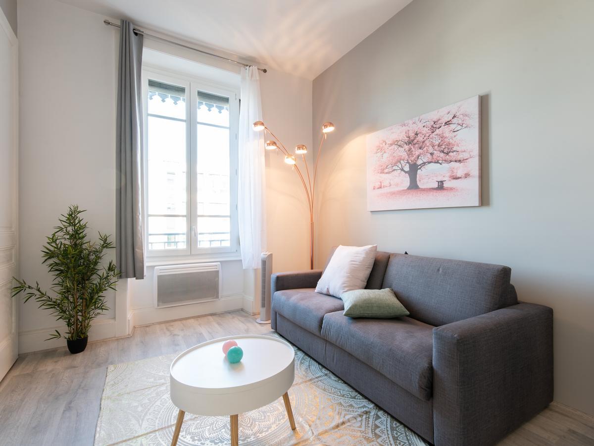 Mace Studio Apartment Лион Экстерьер фото