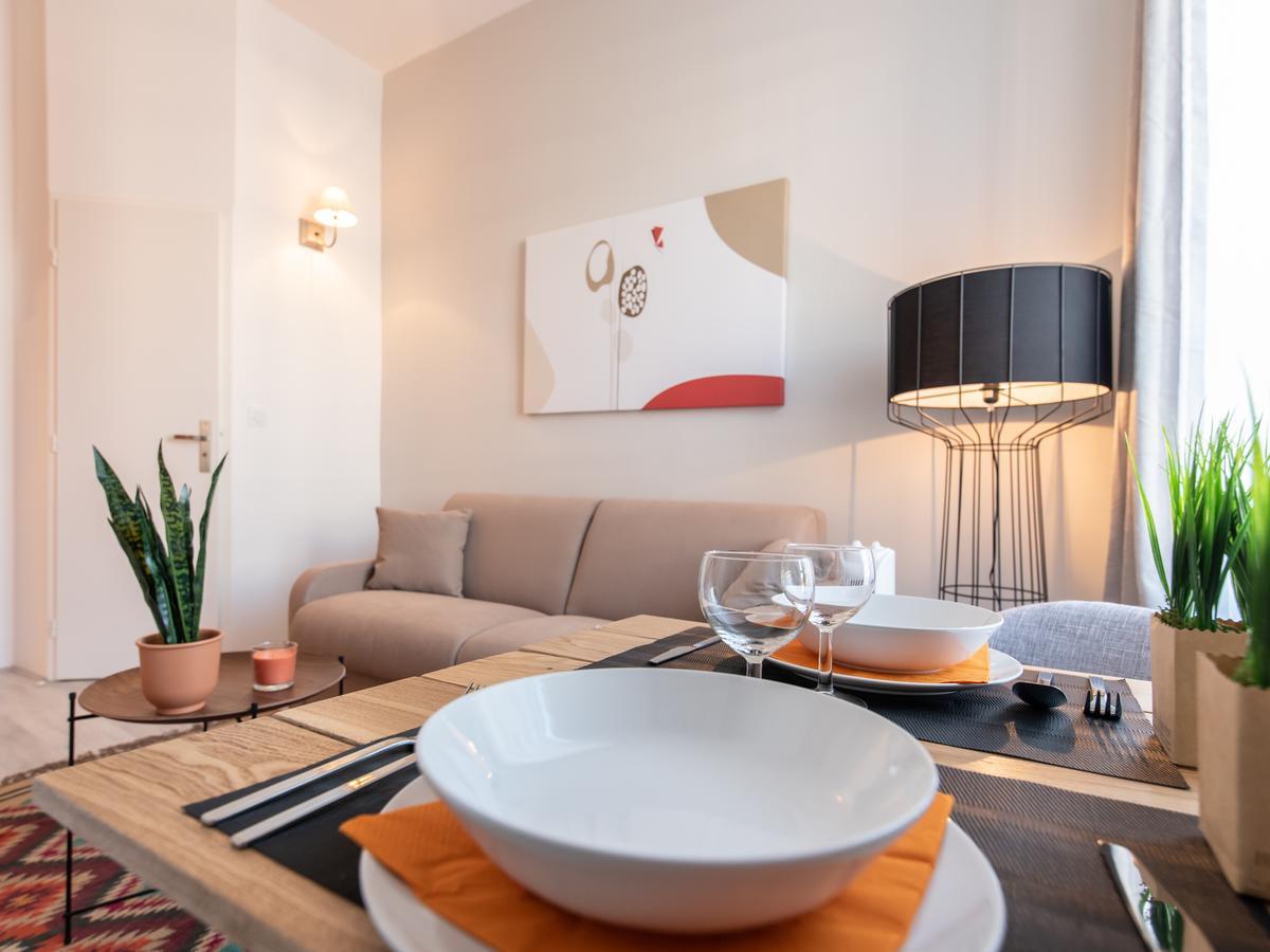 Mace Studio Apartment Лион Экстерьер фото